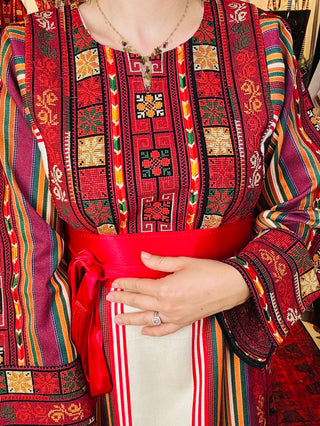 Thoub Al-Nijmeh Al-Majdalawi