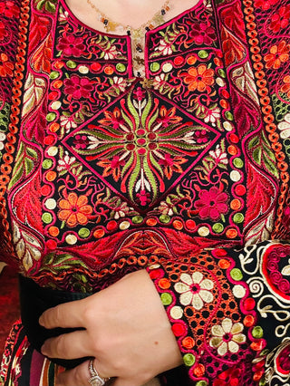 Majdalawi Thobe With Ramallah Tatreez