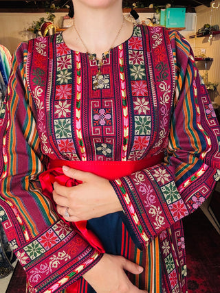 Thoub Al-Nijmeh Al-Majdalawi