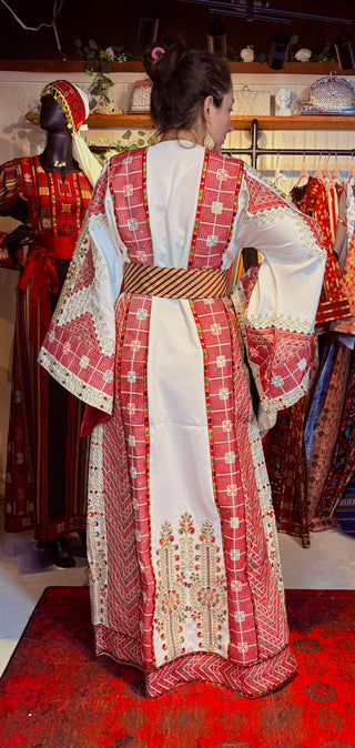 Thoub Al-Arous - Luxury Bridal Thoub